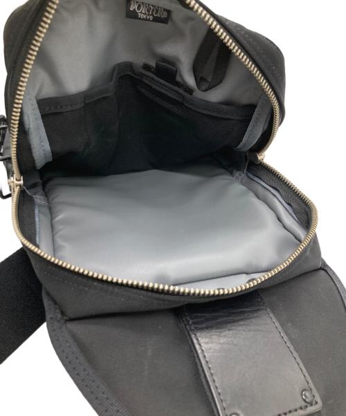 PORTER（ポーター）PORTER (ポーター) LIFT SLING SHOULDER BAG / リフト スリングショルダーバッグ ブラックの古着・服飾アイテム