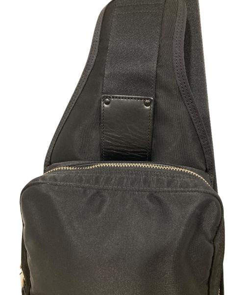 PORTER（ポーター）PORTER (ポーター) LIFT SLING SHOULDER BAG / リフト スリングショルダーバッグ ブラックの古着・服飾アイテム