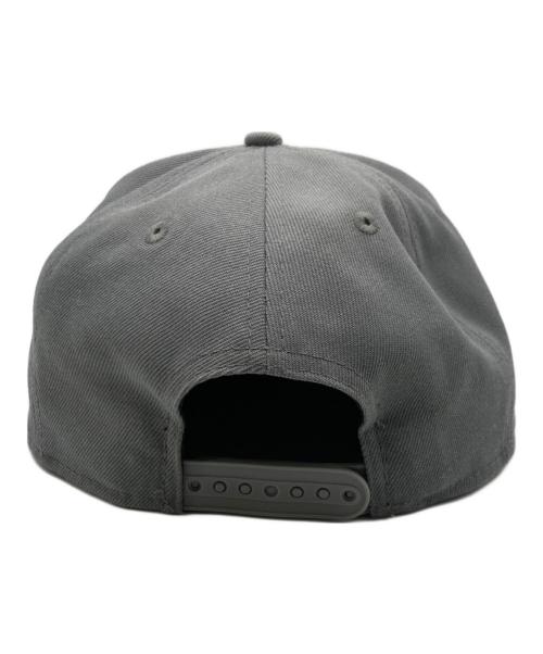New Era（ニューエラ）New Era (ニューエラ) ちいかわ (チイカワ) キャップ グレー サイズ:M/Lの古着・服飾アイテム