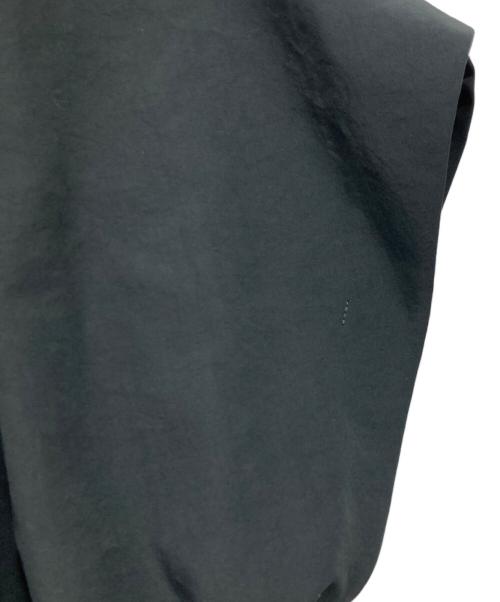 FRAY ID（フレイ アイディー）FRAY ID (フレイ アイディー) ラッフルギャザーブラウス グレー サイズ:Fの古着・服飾アイテム