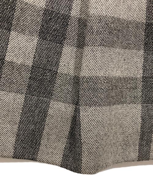 BURBERRY LONDON（バーバリーロンドン）BURBERRY LONDON (バーバリーロンドン) ノバチェックプリーツラップスカート グレー サイズ:40の古着・服飾アイテム