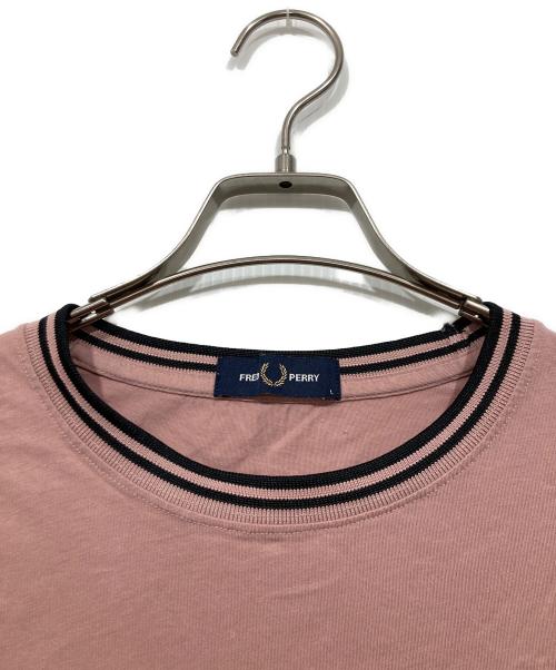 FRED PERRY（フレッドペリー）FRED PERRY (フレッドペリー) Twin Tipped T-Shirt ピンク サイズ:Lの古着・服飾アイテム