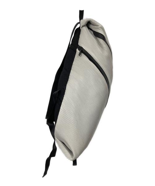 PLEATS PLEASE（プリーツプリーズ）PLEATS PLEASE (プリーツプリーズ) プリーツバックパック　リュックの古着・服飾アイテム
