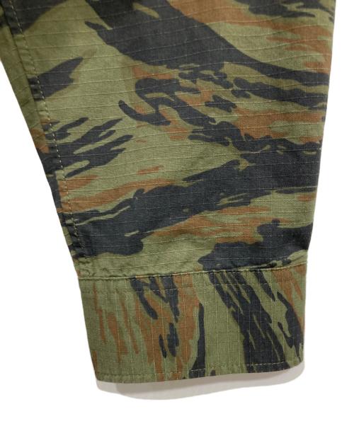 GAP（ギャップ）GAP (ギャップ) PALACE (パレス) Oxford Drop Shoulder Camo/オックスフォードドロップショルダー オリーブ サイズ:Lの古着・服飾アイテム