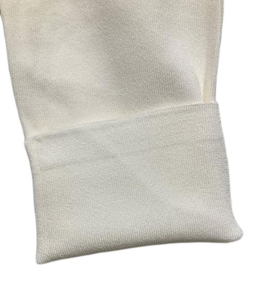 TO BE CHIC（トゥービーシック）TO BE CHIC (トゥービーシック) ビジュー付ショートカーディガン ホワイト サイズ:40の古着・服飾アイテム