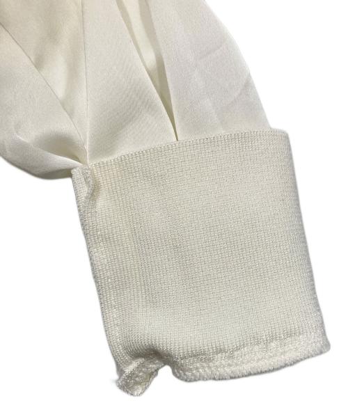 COTOO（コトゥー）COTOO (コトゥー) フラワーモチーフニット ホワイト サイズ:38の古着・服飾アイテム