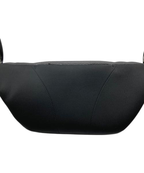 BARNEYS NEWYORK（バーニーズ・ニューヨーク）BARNEYS NEWYORK (バーニーズ・ニューヨーク) ボディショルダーバッグ ブラックの古着・服飾アイテム