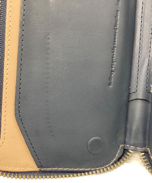 bellroy（ベルロイ）Bellroy (ベルロイ) ラウンドジップ長財布 ネイビーの古着・服飾アイテム