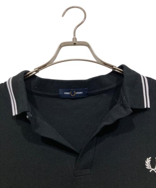 FRED PERRY（フレッドペリー）FRED PERRY (フレッドペリー) 半袖ポロシャツ ブラック サイズ:Lの古着・服飾アイテム