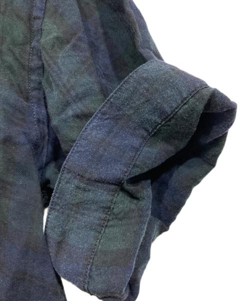 FRED PERRY（フレッドペリー）FRED PERRY (フレッドペリー) 半袖シャツ ブラック×グリーン サイズ:Sの古着・服飾アイテム