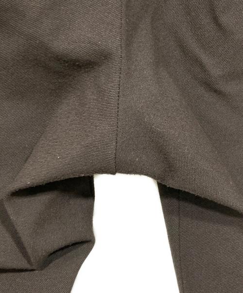 STUDIOUS（ステュディオス）STUDIOUS (ステュディオス) タックテーパードパンツ ブラウン サイズ:2の古着・服飾アイテム