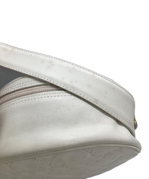 MOSCHINO（モスキーノ）MOSCHINO (モスキーノ) キルティングハートサークルハンドバッグ  ホワイトの古着・服飾アイテム