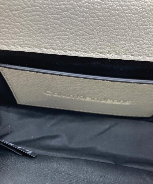 ck Calvin Klein（シーケーカルバンクライン）ck Calvin Klein (シーケーカルバンクライン) チェーンショルダーバッグ ホワイトの古着・服飾アイテム