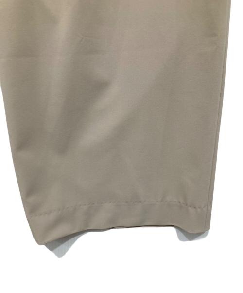 23区（ニジュウサンク）23区 (ニジュウサンク) イージーパンツ ベージュ サイズ:44の古着・服飾アイテム