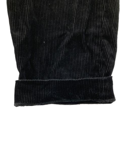 BUD SPOOL（バッズプール）BUD SPOOL (バッズプール) Gakkin (ガッキン) コーデュロイパンツ / 家紋 METAL PATCH CORDUROY  TUCK EASY TROUSERS ブラック サイズ:Lの古着・服飾アイテム