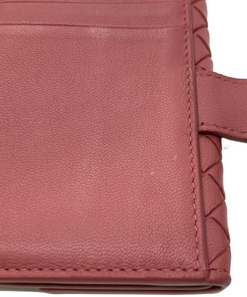 BOTTEGA VENETA（ボッテガベネタ）BOTTEGA VENETA (ボッテガベネタ) 2つ折り財布 ピンクの古着・服飾アイテム