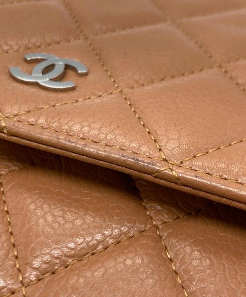CHANEL（シャネル）CHANEL (シャネル) ウォレットチェーンショルダーバッグ マトラッセ ブラウンの古着・服飾アイテム