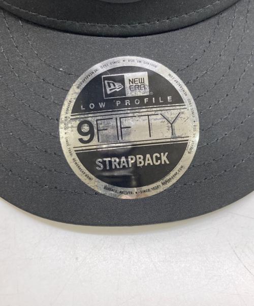 CANADA GOOSE（カナダグース）CANADA GOOSE (カナダグース) New Era (ニューエラ) コラボロゴトラッカーキャップ ブラックの古着・服飾アイテム