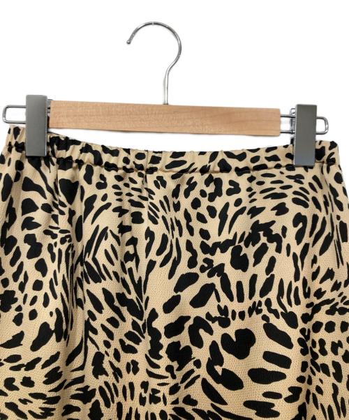 MACPHEE（マカフィー）MACPHEE (マカフィー) レオパードプリント アシンメトリーギャザースカート ベージュ×ブラック サイズ:36 未使用品の古着・服飾アイテム