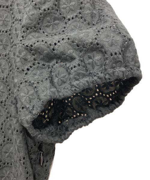 RED VALENTINO（レッドヴァレンティノ）RED VALENTINO (レッドヴァレンティノ) フラワーレースドレスワンピース ブラック サイズ:38 未使用品の古着・服飾アイテム