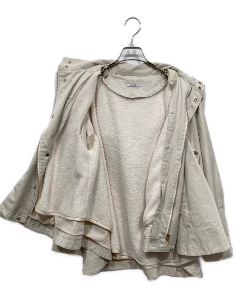 Emma Taylor（エマテイラー）Emma Taylor (エマテイラー) 3WAYフレアーマウンテンパーカー ベージュ サイズ:FREEの古着・服飾アイテム