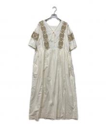 SOULEIADO（ソレイアード）の古着「コットンエンブロイダリー ボリュームスリーブワンピース」｜ホワイト