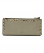 VALENTINOヴァレンティノ）の古着「ロックスタッズ2つ折り長財布」