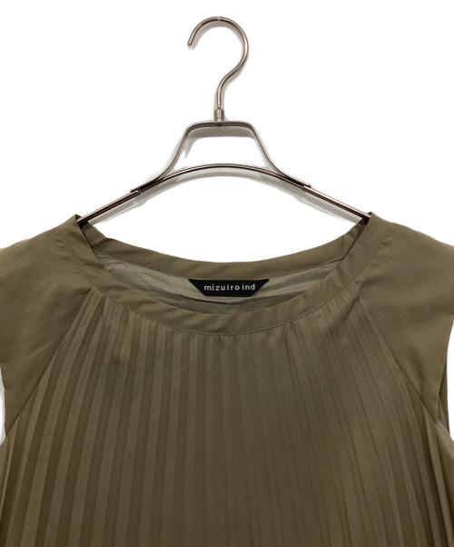 mizuiro-ind（ミズイロインド）mizuiro-ind (ミズイロインド) プリーツワンピース カーキ サイズ:サイズ表記なしの古着・服飾アイテム