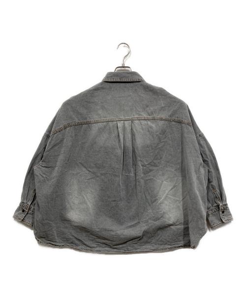 pual ce cin（ピュアルセシン）pual ce cin (ピュアルセシン) ヴィンテージライクデニムシャツ グレー サイズ:Fの古着・服飾アイテム