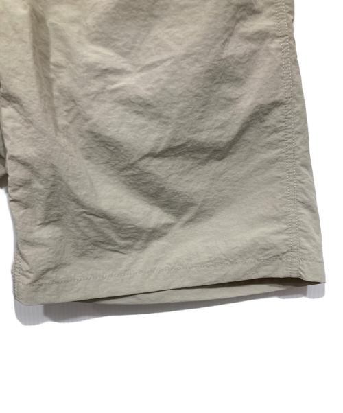 BEAMS（ビームス）BEAMS (ビームス) GRAMICCI (グラミチ) ショートパンツ ベージュ サイズ:Lの古着・服飾アイテム