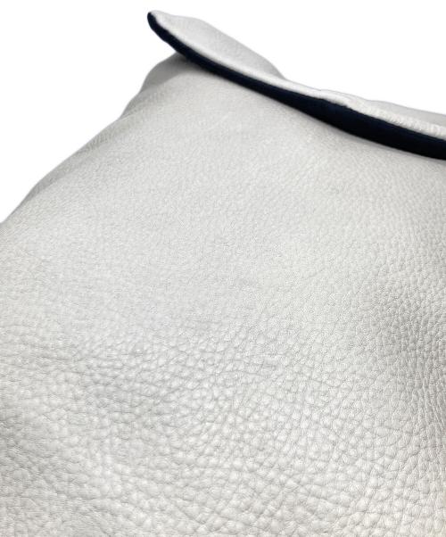 pomtata（ポンタタ）pomtata (ポンタタ) レザーリュック アイボリーの古着・服飾アイテム