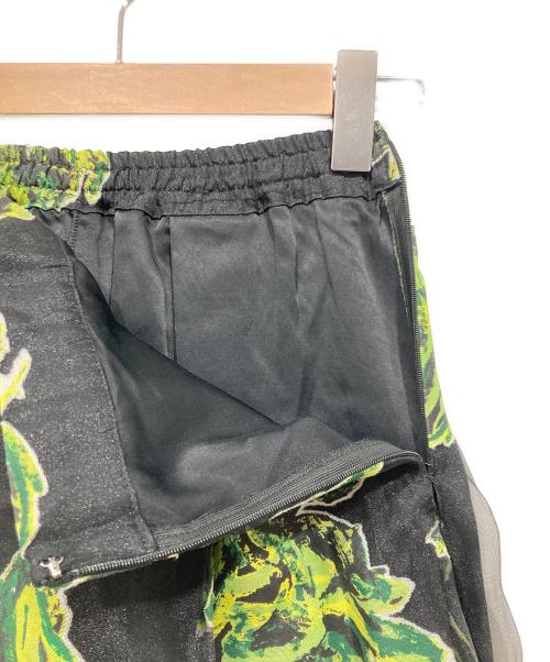 FRAY ID（フレイ アイディー）FRAY ID (フレイ アイディー) オパールミモレフレアスカート ブラック×グリーンの古着・服飾アイテム