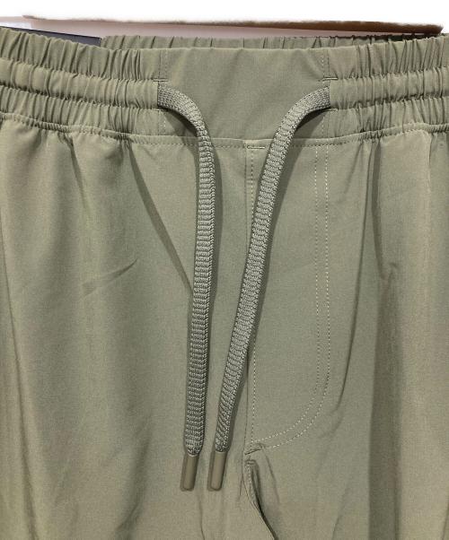 UNDER ARMOUR（アンダーアーマー）UNDER ARMOUR (アンダーアーマー) カーゴパンツ グリーン サイズ:M 未使用品の古着・服飾アイテム