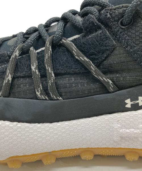 UNDER ARMOUR（アンダーアーマー）UNDER ARMOUR (アンダーアーマー) スニーカー / ファットタイヤベンチャープロスニーカー ブラック サイズ:24.5の古着・服飾アイテム