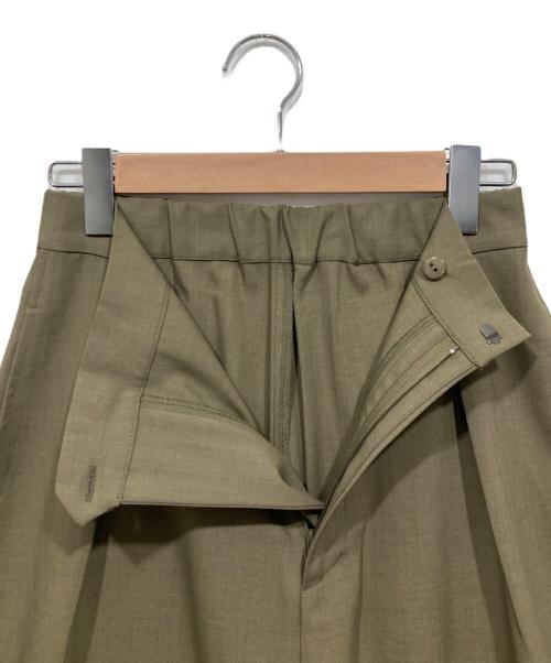 forme（フォルメ）forme (フォルメ) CURVED PANTS カーキ サイズ:1の古着・服飾アイテム