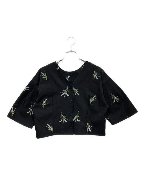 THE YON（ザヨン）THE YON (ザヨン) フラワーエンブロイダリータックスリーブクロップドブラウス ブラック サイズ:Freeの古着・服飾アイテム
