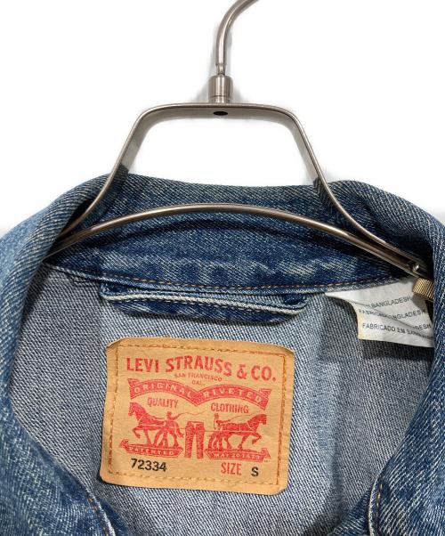 LEVI'S（リーバイス）LEVI'S (リーバイス) トラッカーデニムジャケット ブルー サイズ:Sの古着・服飾アイテム