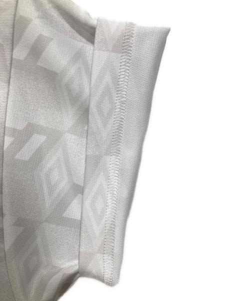 UMBRO（アンブロ）UMBRO (アンブロ) CITY BOYS FC (シティボーイズ エフシー) ゲームシャツ グレー サイズ:Mの古着・服飾アイテム