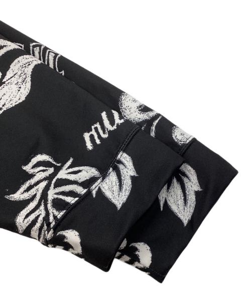 muta（ムータ）muta (ムータ) ラッシュパーカー / フード付き総柄パーカー ブラック サイズ:8の古着・服飾アイテム