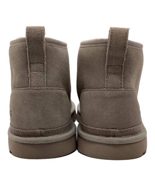 UGG（アグ）UGG (アグ) チャッカーブーツ グレー サイズ:28.0cmの古着・服飾アイテム