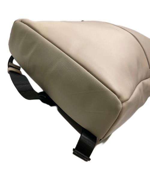 ultima tokyo（ウルティマトーキョー）ultima tokyo (ウルティマトーキョー) レザーリュック ベージュの古着・服飾アイテム