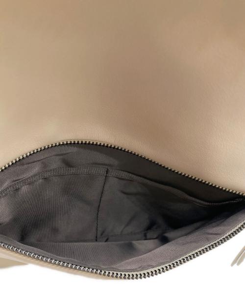 ultima tokyo（ウルティマトーキョー）ultima tokyo (ウルティマトーキョー) レザーリュック ベージュの古着・服飾アイテム