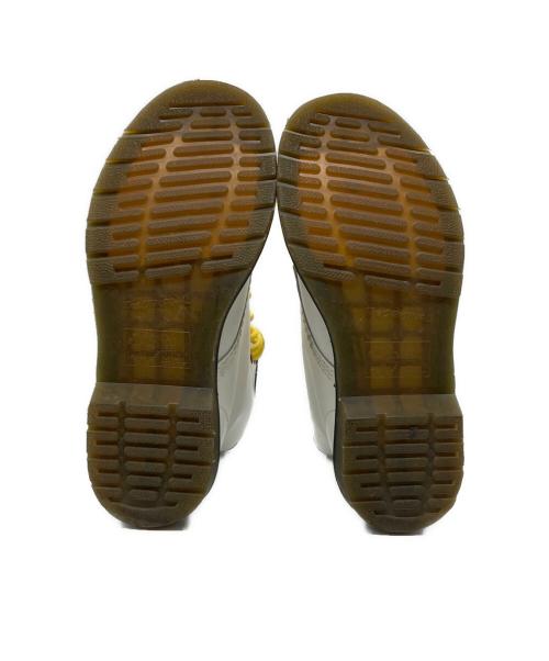 Dr.Martens（ドクターマーチン）Dr.Martens (ドクターマーチン) 8ホールブーツ ホワイト サイズ:24㎝の古着・服飾アイテム