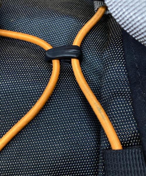 MACPAC（マックパック）MACPAC (マックパック) リュック レッド×ブラックの古着・服飾アイテム