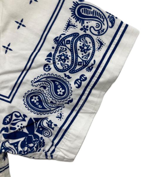 FUCT SSDD（ファクト）FUCT SSDD (ファクト) バンダナ柄シャツ / DEATH BUNNY BANDANA S/S SHIRT ホワイト×ネイビー サイズ:Mの古着・服飾アイテム