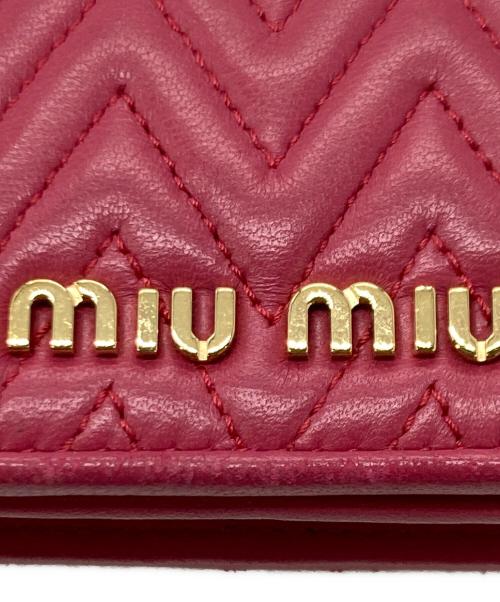 MIU MIU（ミュウミュウ）MIU MIU (ミュウミュウ) カードケース ピンクの古着・服飾アイテム