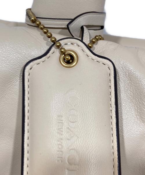 COACH（コーチ）COACH (コーチ) ピロートートバッグ ベージュの古着・服飾アイテム