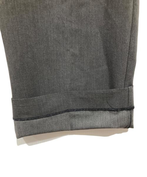 SHENERY（シーナリー）SHENERY (シーナリー) バックボタンスラックス グレー サイズ:36の古着・服飾アイテム