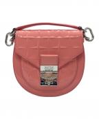 MCMエムシーエム）の古着「パトリシア 2WAYエナメルショルダーバッグ」｜ピンク