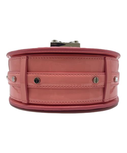 MCM（エムシーエム）MCM (エムシーエム) パトリシア 2WAYエナメルショルダーバッグ ピンクの古着・服飾アイテム